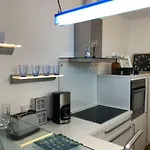 Namelos